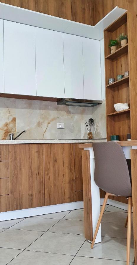Numa Apartament Влёра Экстерьер фото